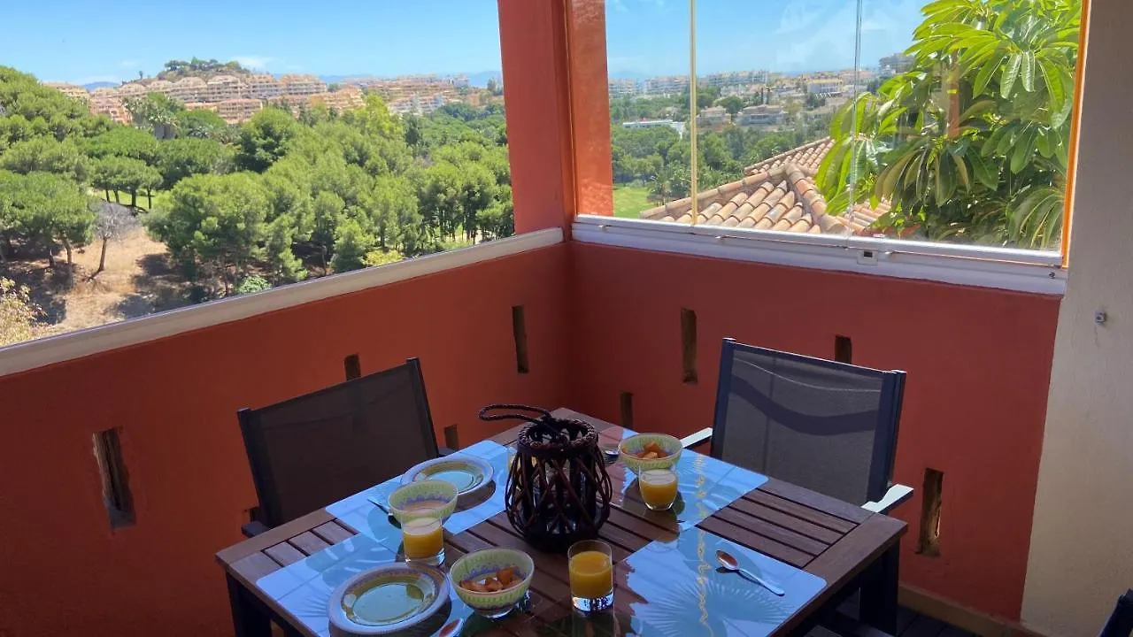Hill View Torrequebrada Apartment
